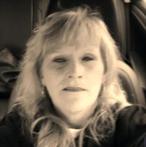 Meet your Posher, Cynthia